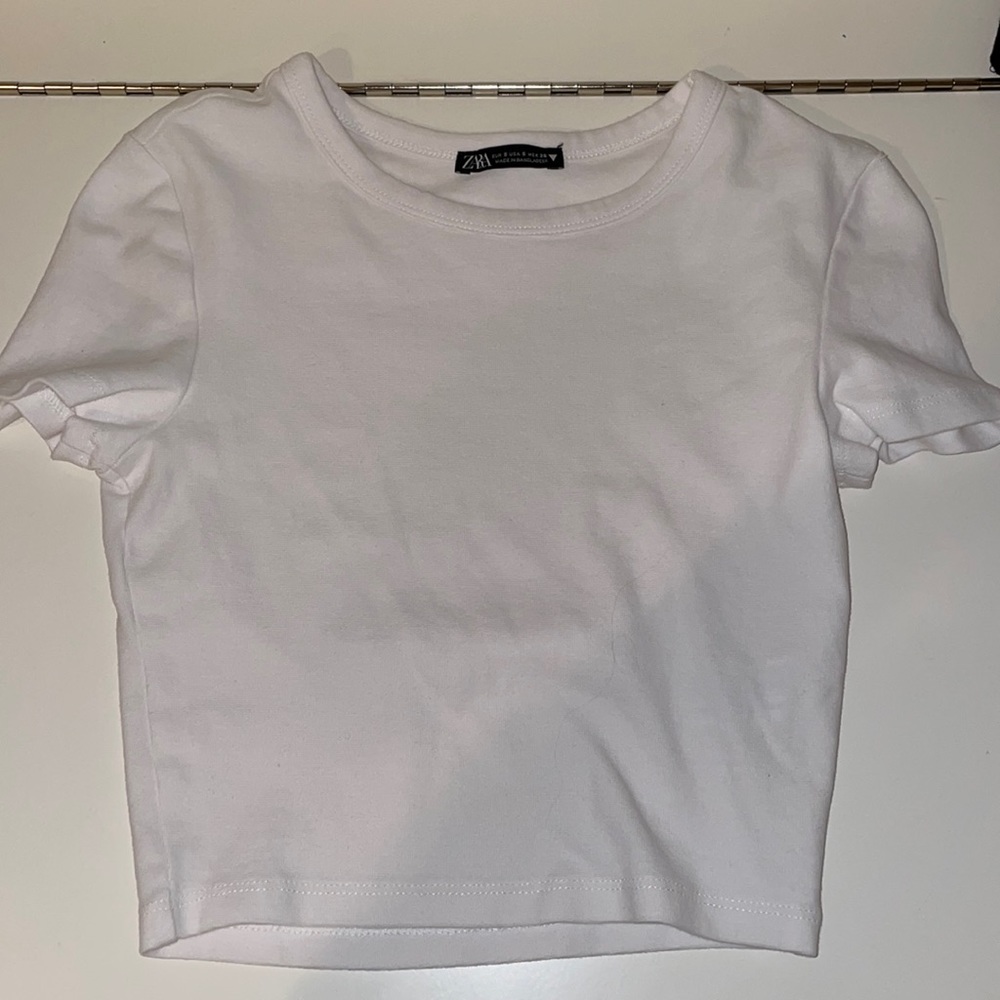 small zara white t-shirt